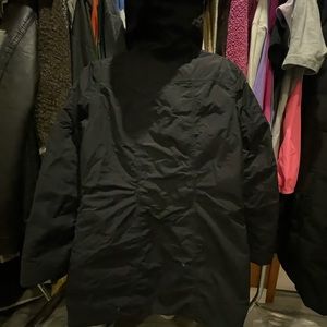 Woman’s north face parka